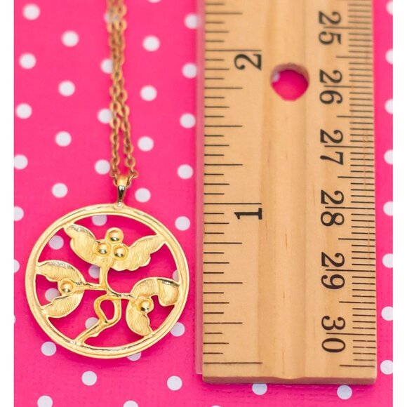 Vintage Jar of Wonders Gold Tone Necklace by Avon 18 inch - P11 - Picture 3 of 3